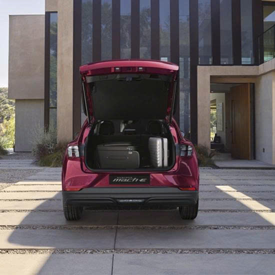 E-SUV Không gian rộng rãi